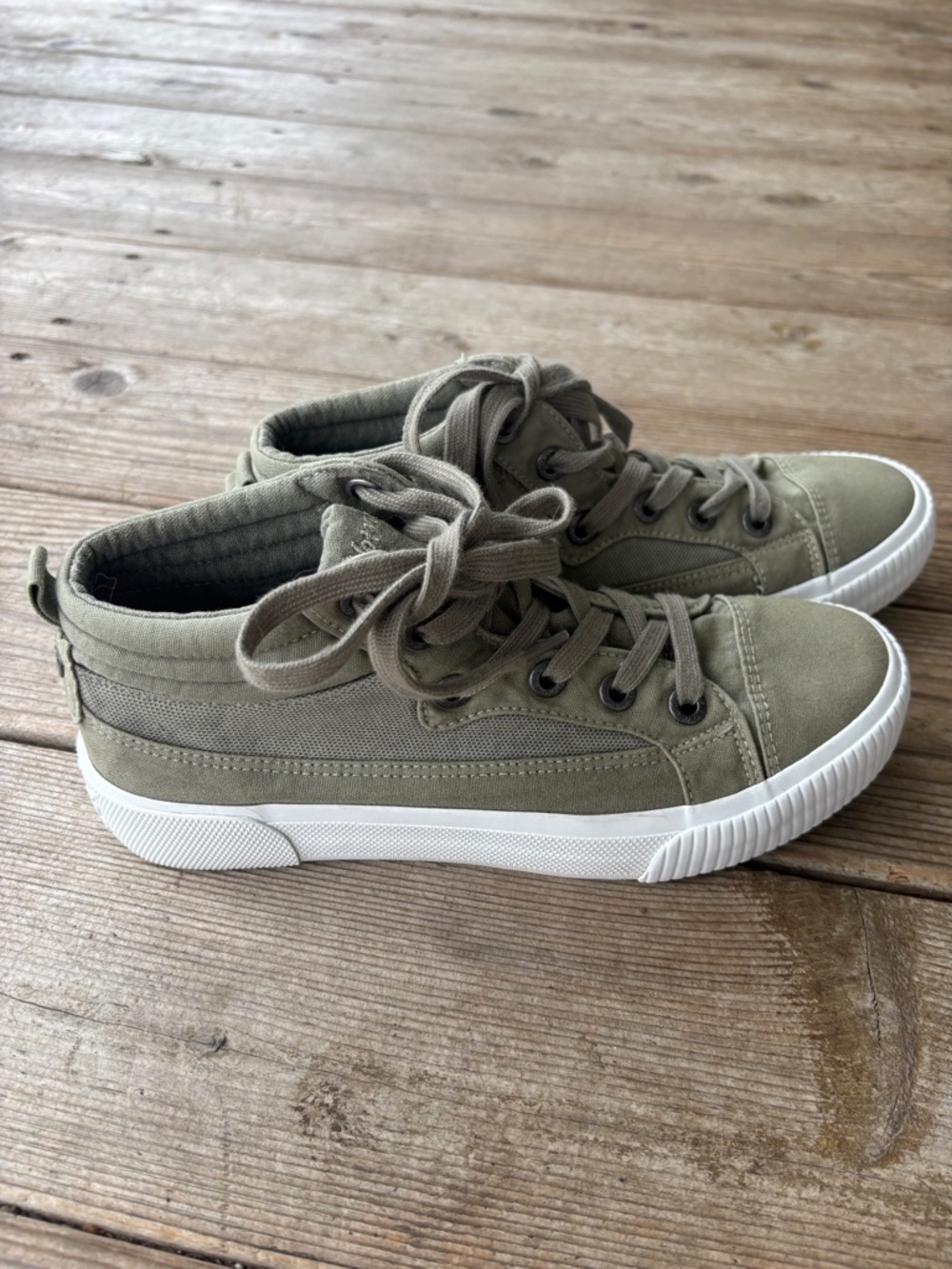 Blowfish semi-high tops. Casual Olive Green Canvas Sneakers. Size 9